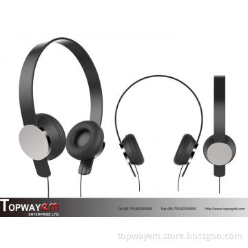 Foldable on-ear Wired Headphones